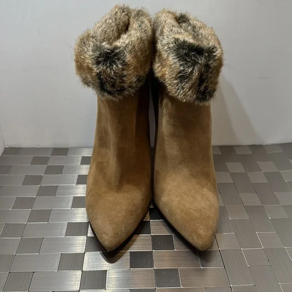 Jessica‎ Simpson canine2 leather Heels - Picture 2 of 7